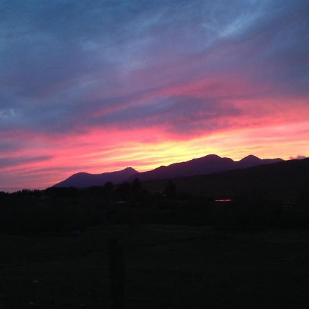레세스 Railway View - Connemara B&B 외부 사진