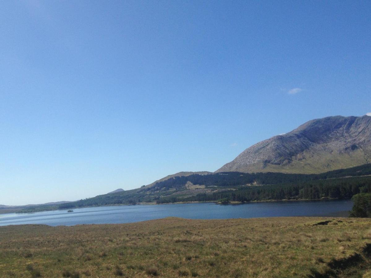 레세스 Railway View - Connemara B&B 외부 사진