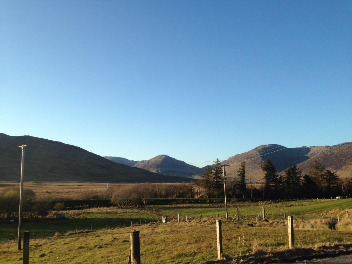 레세스 Railway View - Connemara B&B 외부 사진