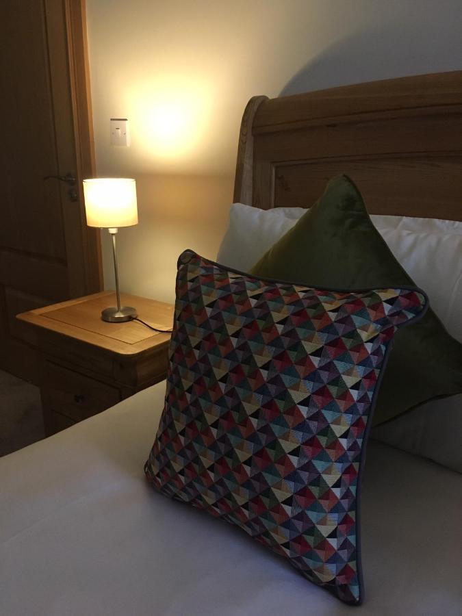 레세스 Railway View - Connemara B&B 외부 사진