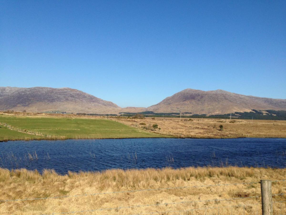 레세스 Railway View - Connemara B&B 외부 사진